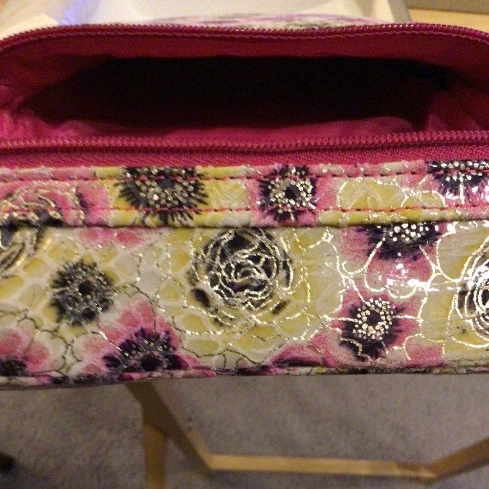 Lodis eReader Carrier - Picture 4 of 4